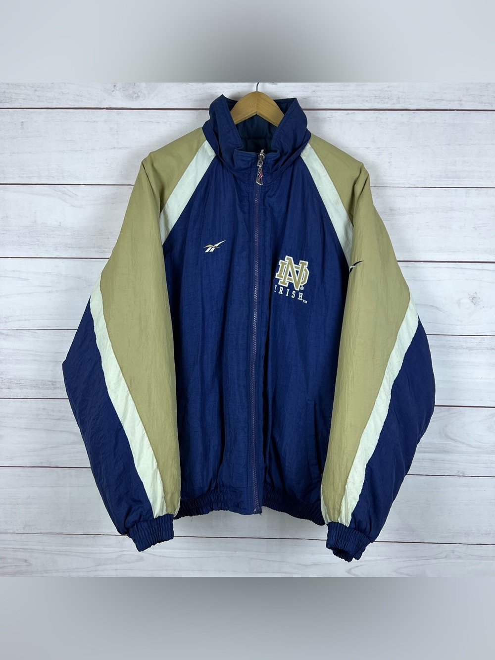 Vintage Notre Dame Fighting Irish Reebok Reversible Puffer Jacket Mens Large 90s